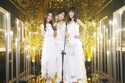 S.H.E成军17周年回忆杀 催泪回顾一起走过的这些年