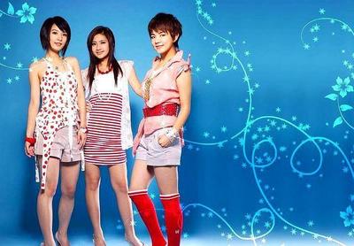 S.H.E还原十七年前经典造型，勾起无数青春回忆